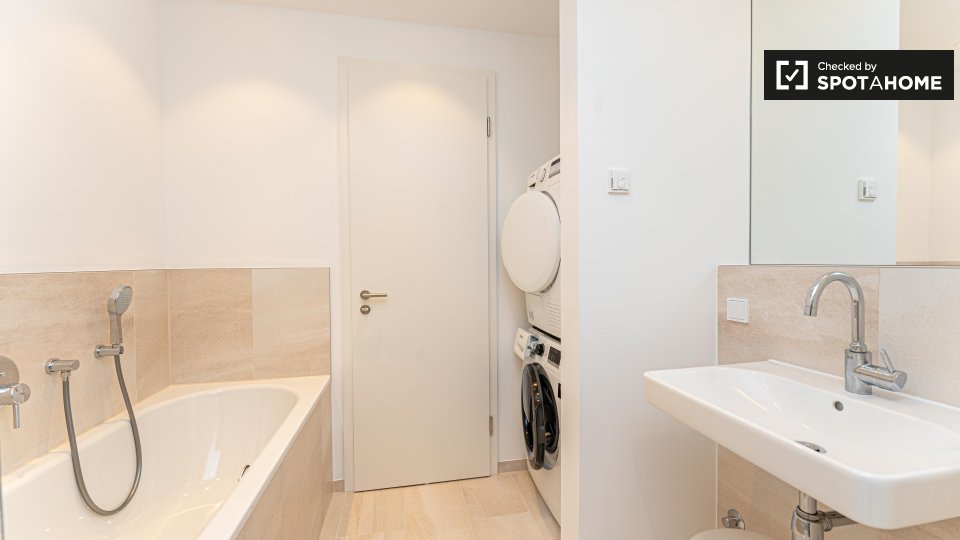 Apartment Berlin, 1 bed, 53m² — photo 15