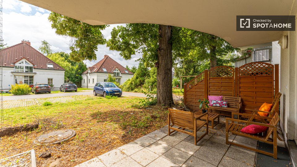 Double room Berlin, 14 beds, 232m² — photo 9
