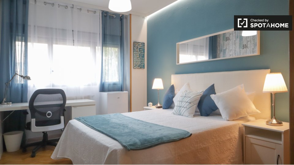 Double room Madrid, 5 beds — photo 16