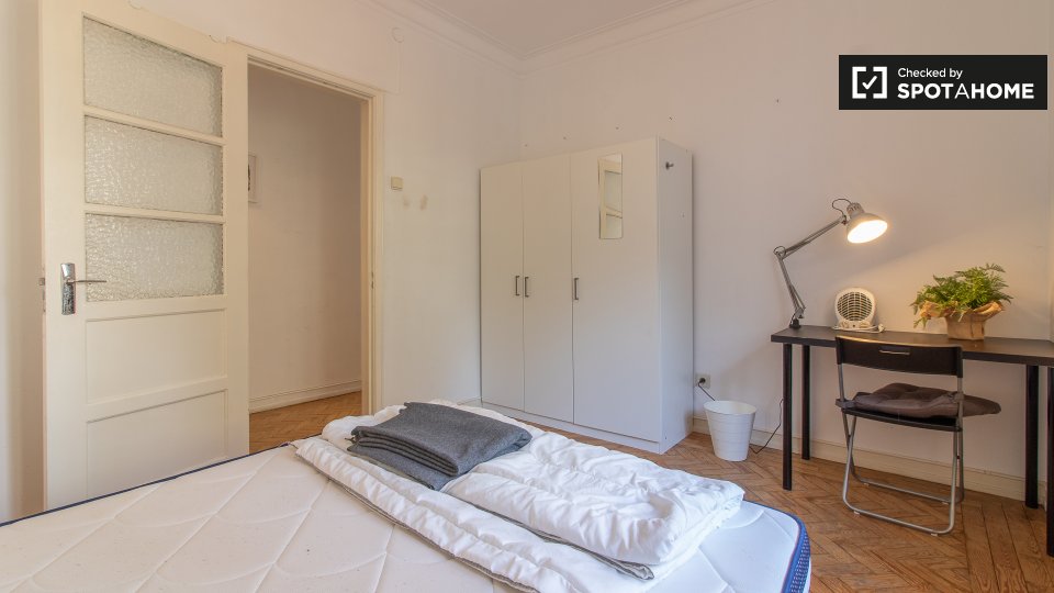 Double room Lisbon, 5 beds, 120m² — photo 24