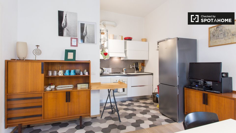 Apartment Milan, 1 bed, 55m² — photo 2