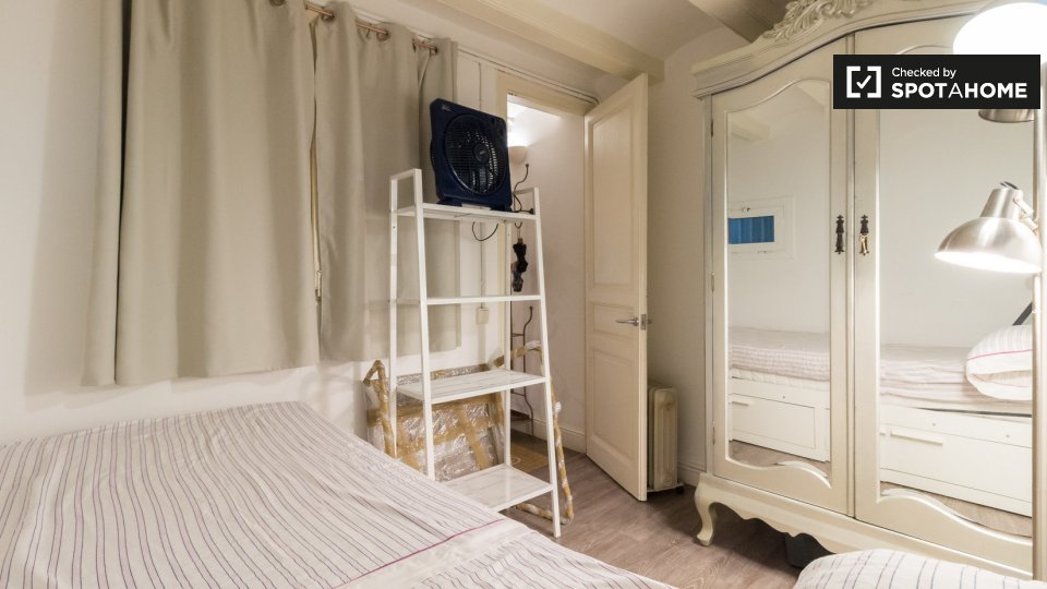 Apartment Barcelona, 2 beds, 70m² — photo 3