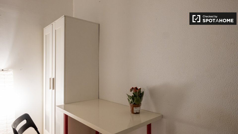 Double room Madrid, 9 beds — photo 3