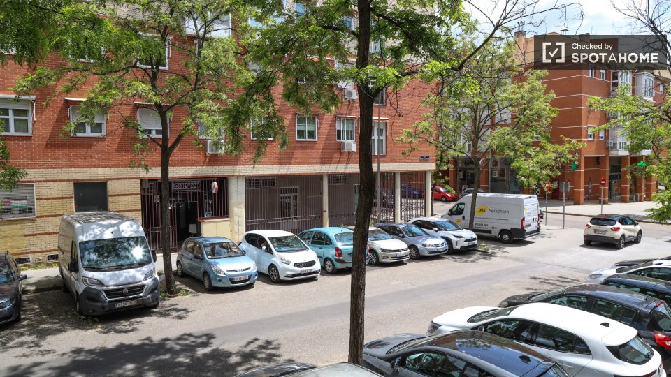 Double room Madrid, 4 beds — photo 4