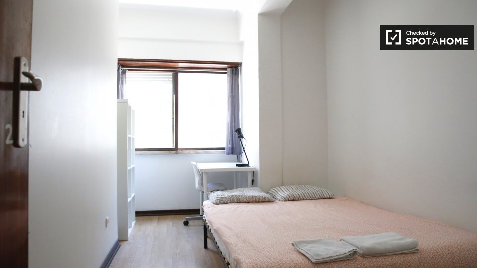 Double room Lisbon, 10 beds — photo 1