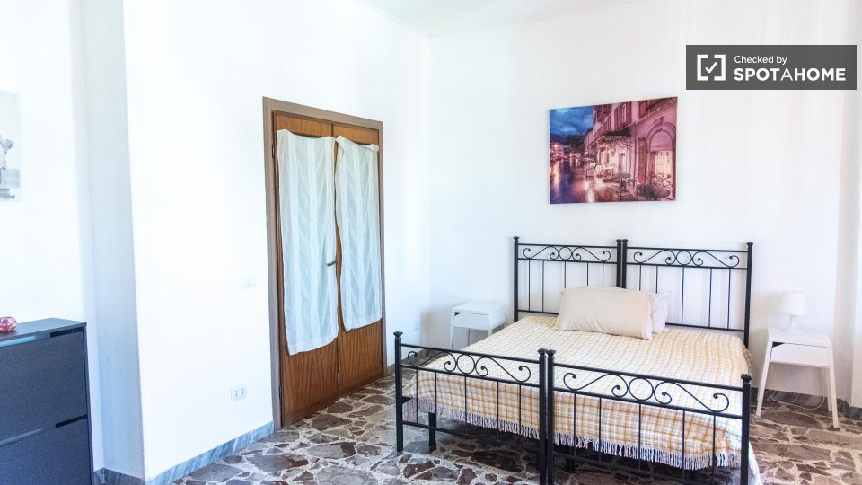 Double room Rome, 3 beds, 100m² — photo 26