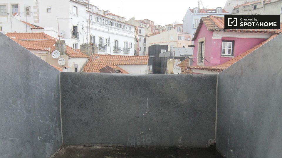 Apartment mono Lisbon, 20m² — photo 14
