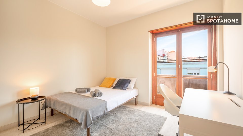Double room Lisbon, 7 beds — photo 1
