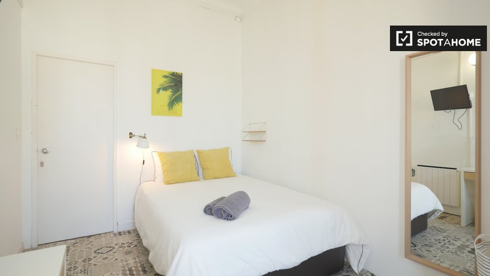 Double room Barcelona, 11 beds, 200m² — photo 1
