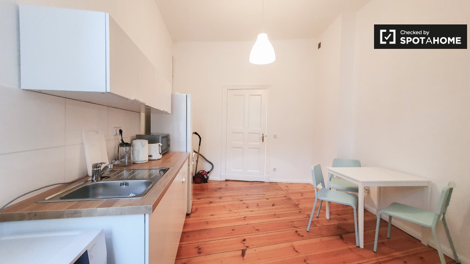 Double room Berlin, 3 beds — photo 23