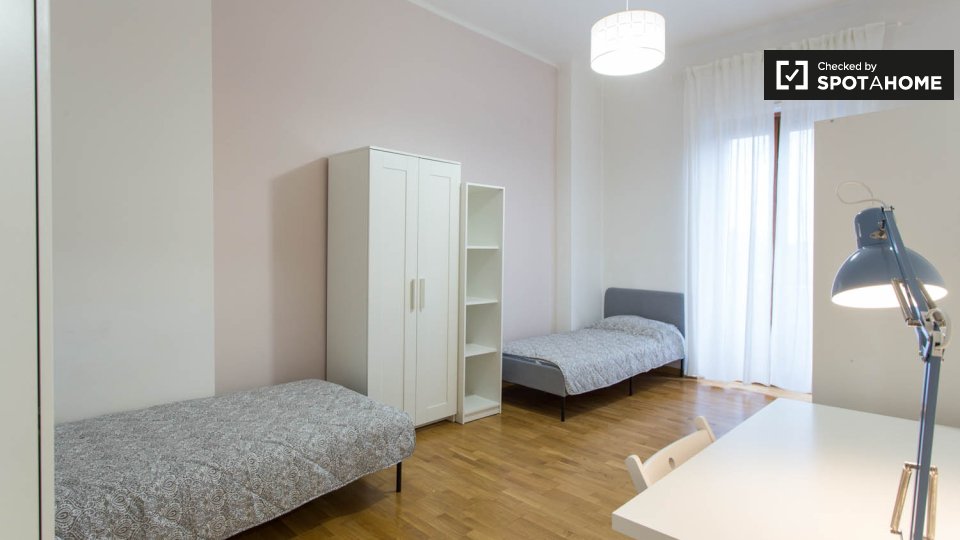 Double room Milan, 3 beds, 70m² — photo 13