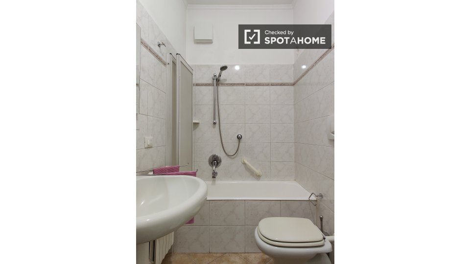 Apartment Milan, 1 bed, 49m² — photo 4