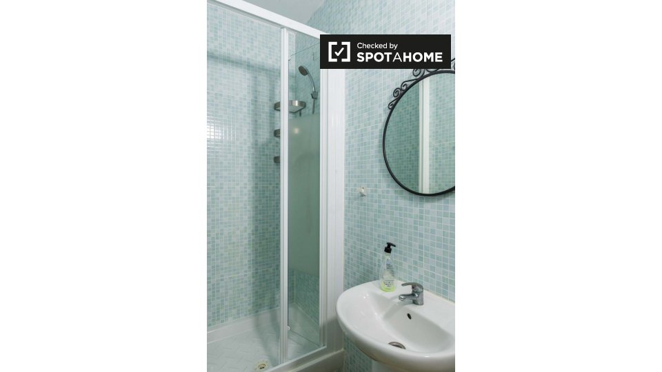 Double room Barcelona, 2 beds, 40m² — photo 11