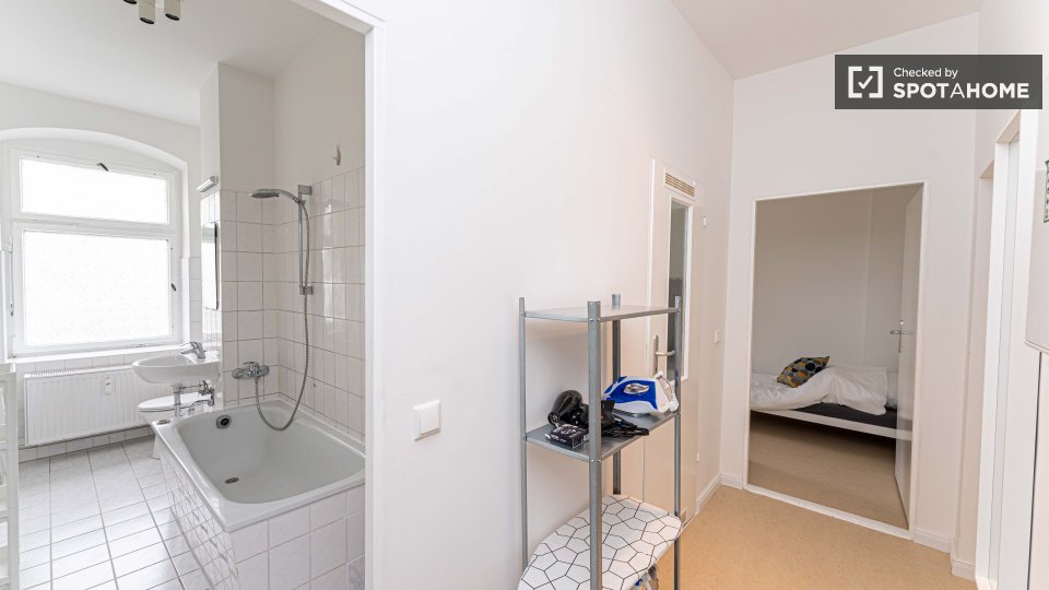 Double room Berlin, 3 beds — photo 6