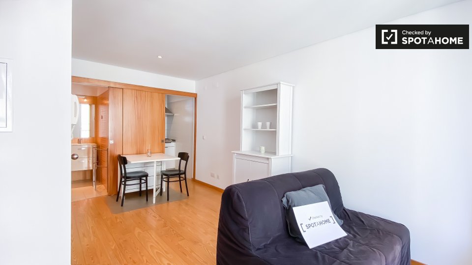 Apartment Lisbon, 1 bed, 40m² — photo 2