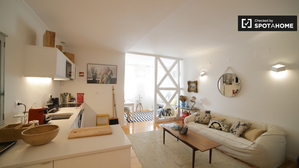 Apartment Lisbon, 1 bed, 75m² — photo 2