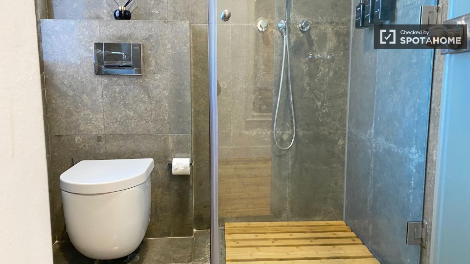 Apartment Lisbon, 2 beds — photo 62