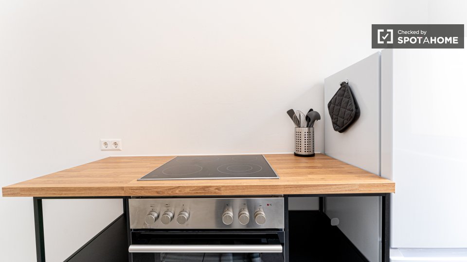 Double room Berlin, 3 beds, 56m² — photo 13