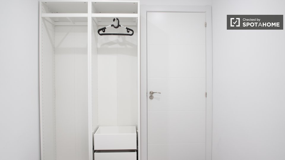 Double room Madrid, 4 beds — photo 8