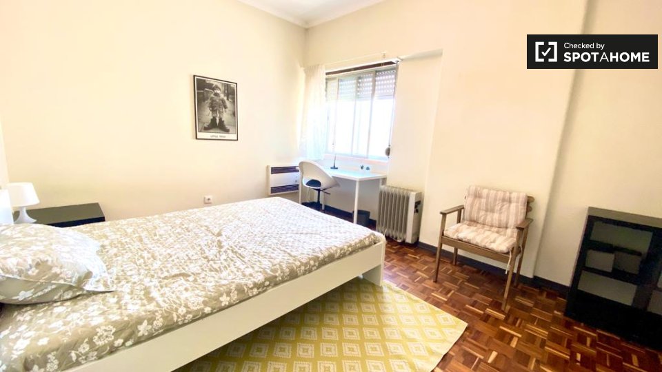 Double room Lisbon, 4 beds — photo 4
