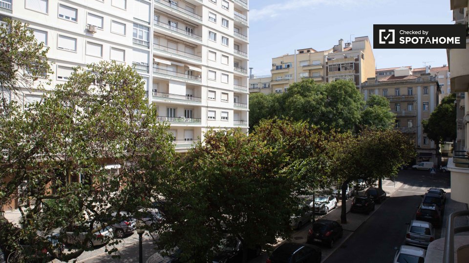 Apartment mono Lisbon, 35m² — photo 9