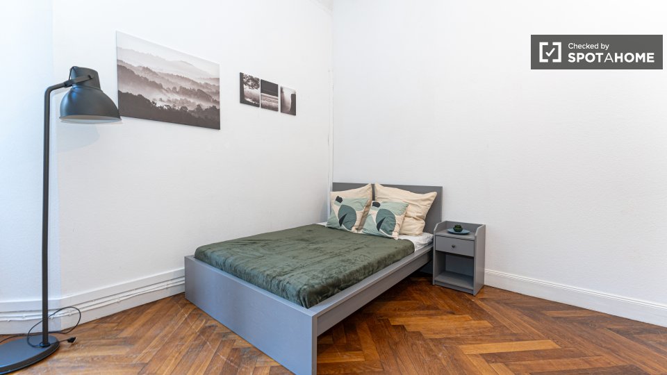 Double room Berlin, 7 beds, 146m² — photo 9