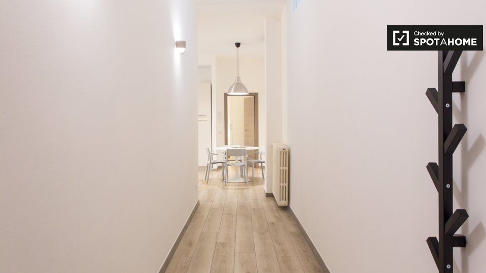 Apartment Milan, 1 bed, 70m² — photo 2