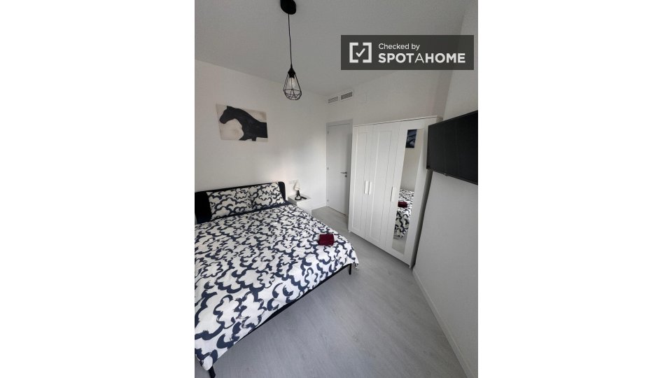 Double room Barcelona, 4 beds, 80m² — photo 39