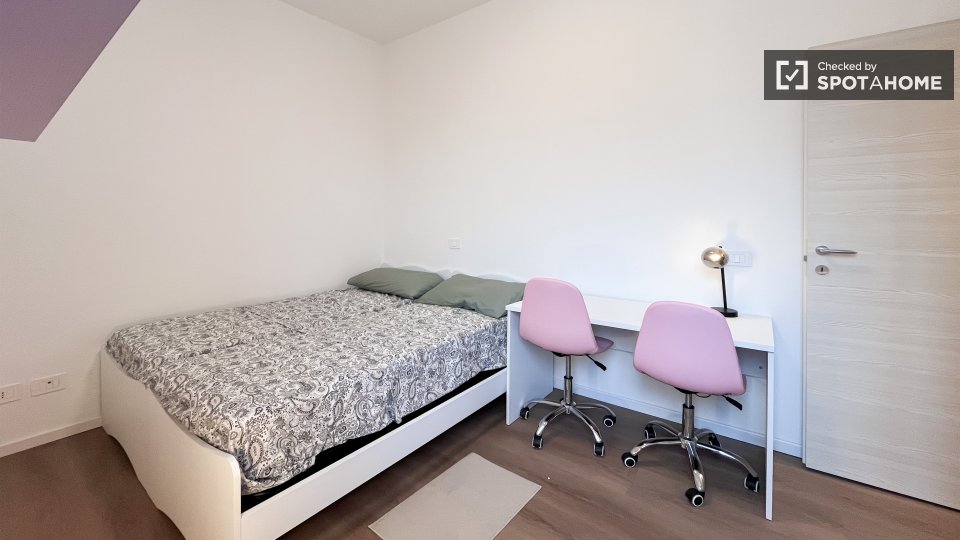 Double room Milan, 4 beds — photo 25