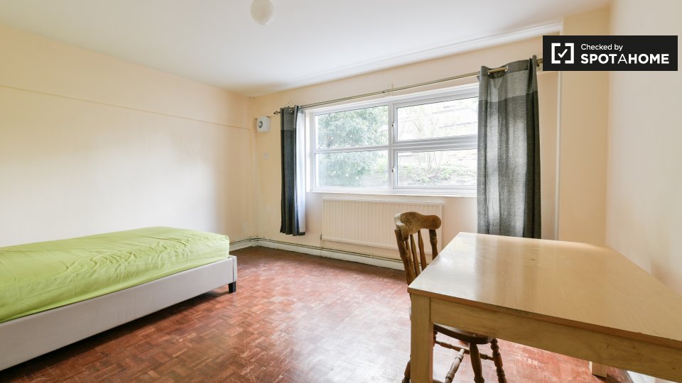 Double room London, 4 beds — photo 4