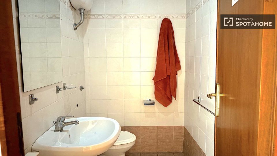 Double room Rome, 33 beds — photo 24