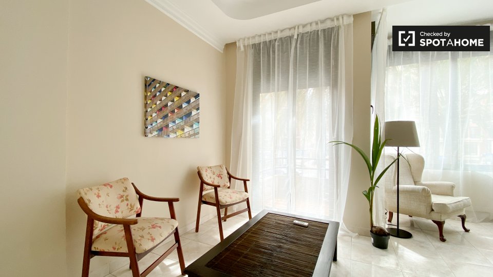 Double room Valencia, 4 beds, 100m² — photo 1