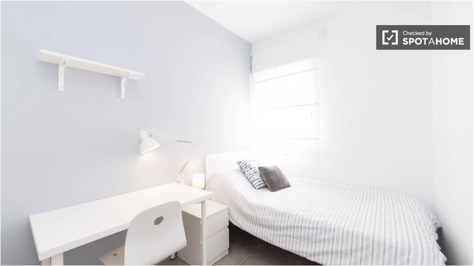 Double room Madrid, 4 beds, 77m² — photo 22