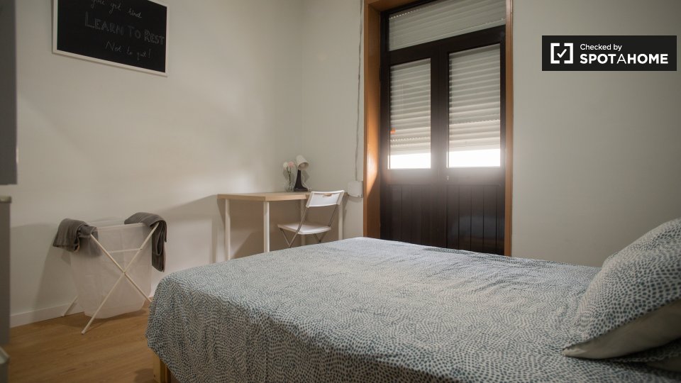 Double room Porto, 6 beds, 300m² — photo 5