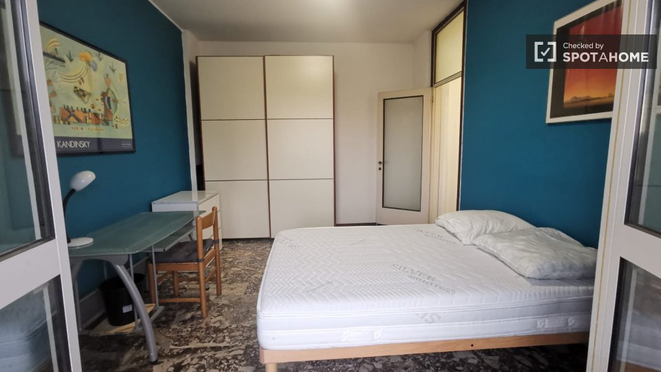 Double room Milan, 2 beds — photo 23