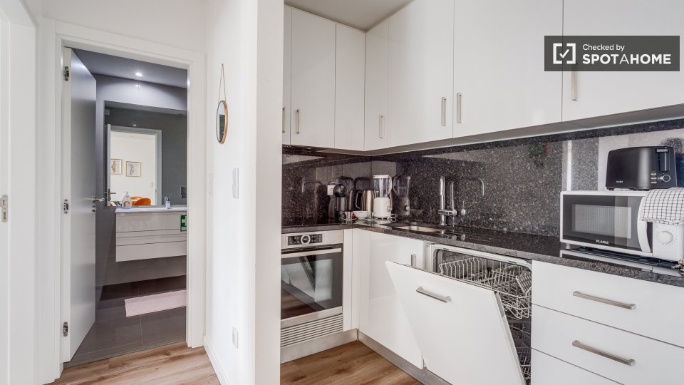 Apartment Lisbon, 1 bed, 58m² — photo 26