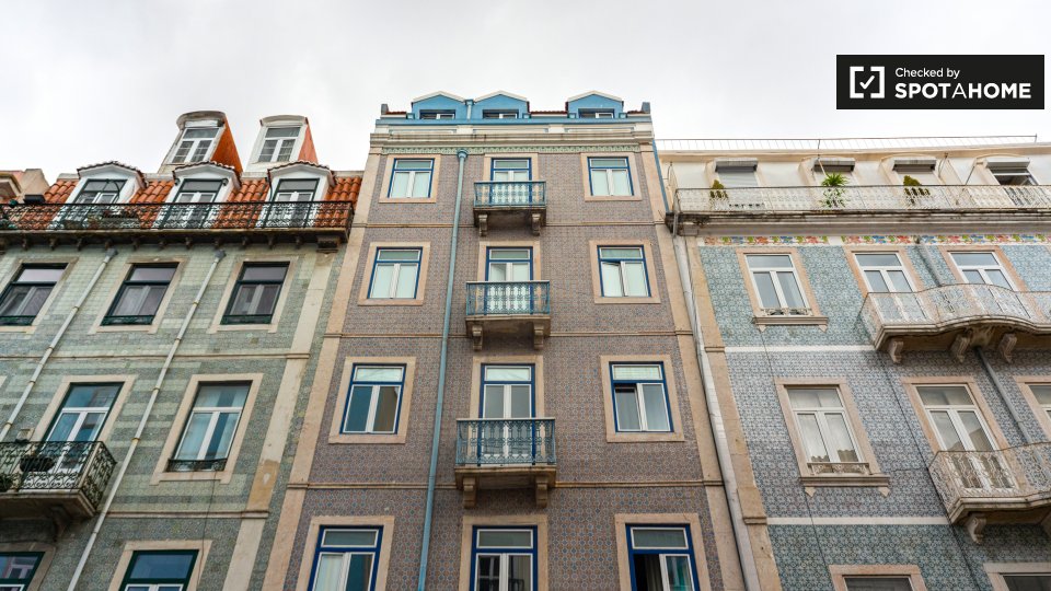 Apartment Lisbon, 2 beds — photo 19