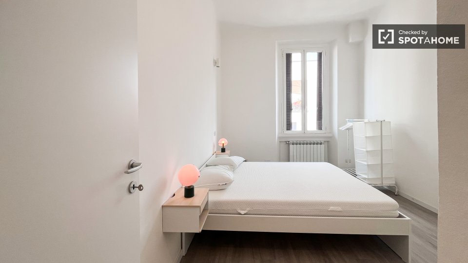 Double room Milan, 4 beds, 90m² — photo 20