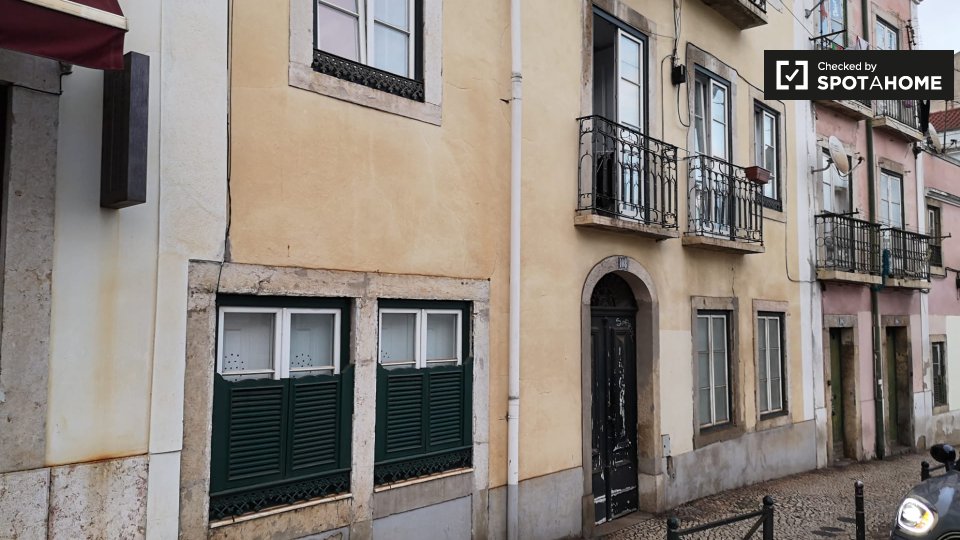 Apartment Lisbon, 1 bed — photo 14