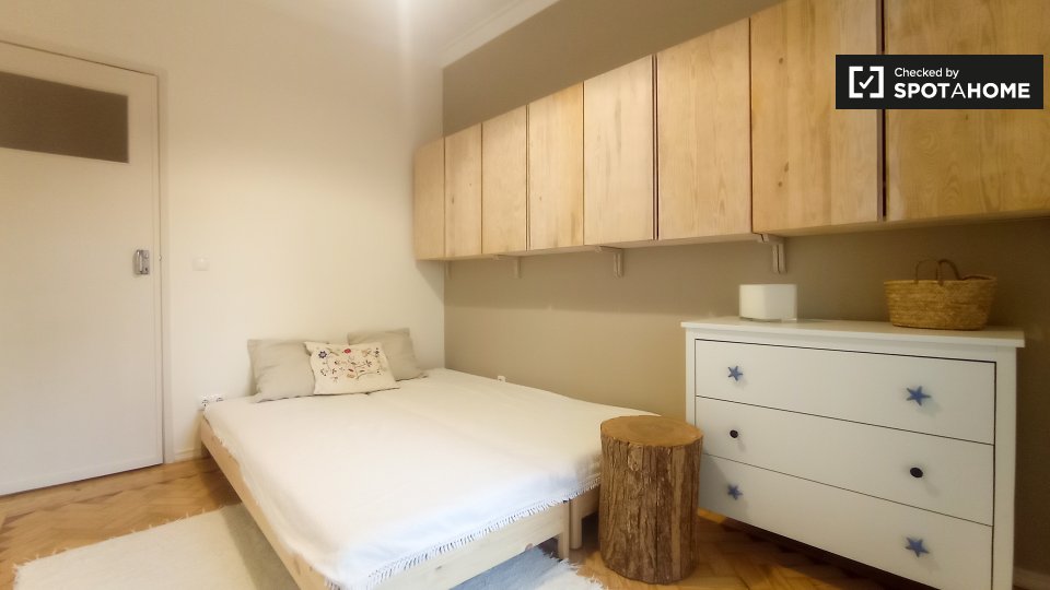 Apartment Lisbon, 2 beds, 68m² — photo 4