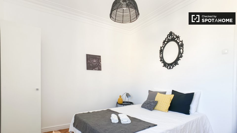 Double room Lisbon, 6 beds, 120m² — photo 2
