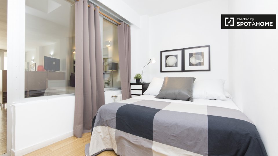 Apartment Madrid, 2 beds, 1m² — photo 18