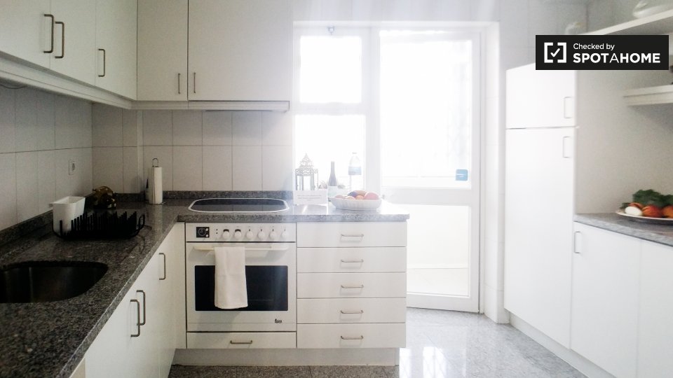 Apartment Porto, 2 beds, 125m² — photo 17