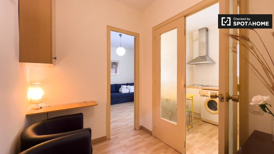 Estudio en alquiler en El Poble Sec, Barcelona