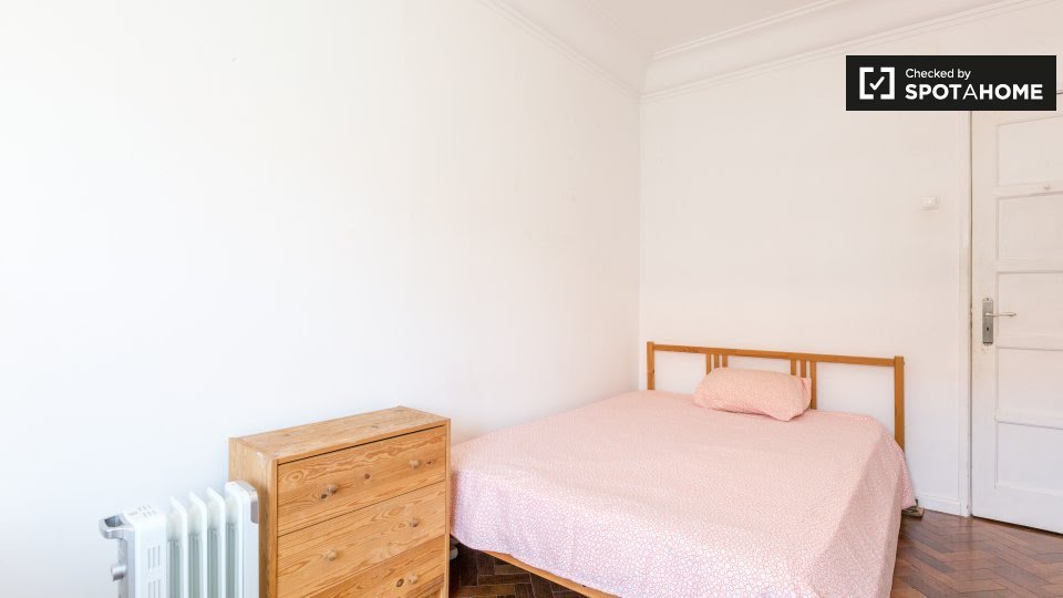 Double room Lisbon, 7 beds, 100m² — photo 2