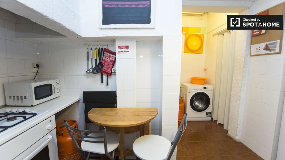 Apartment Lisbon, 5 beds, 94m² — photo 6