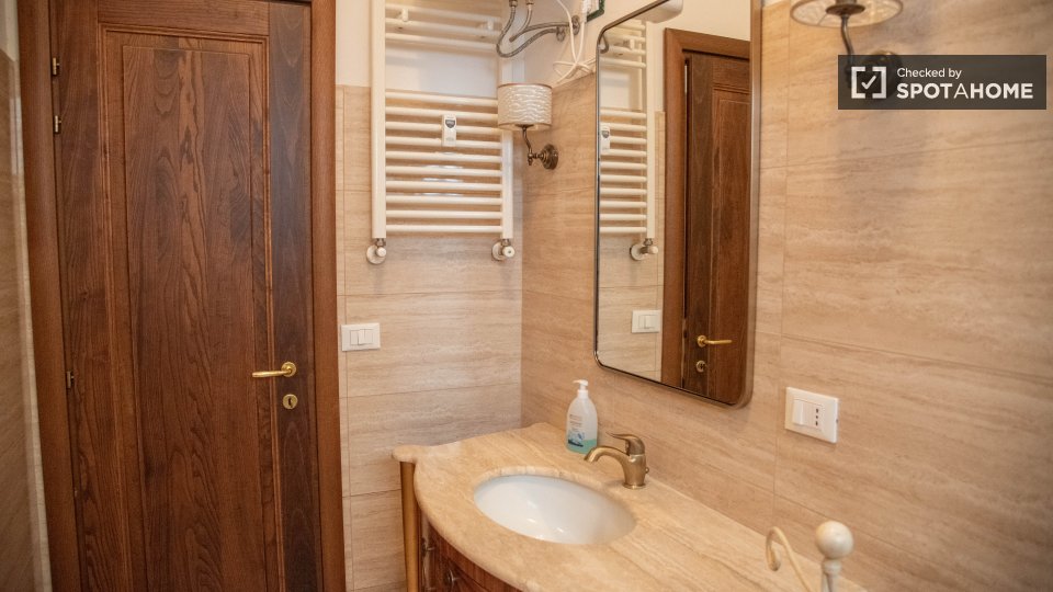 Apartment Rome, 2 beds, 48m² — photo 19
