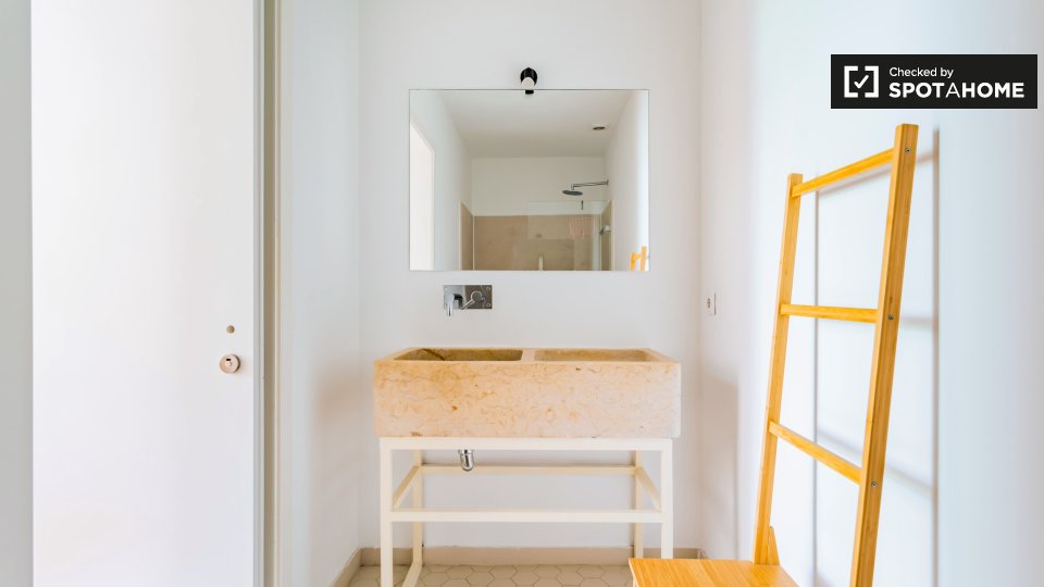 Apartment Lisbon, 3 beds — photo 14