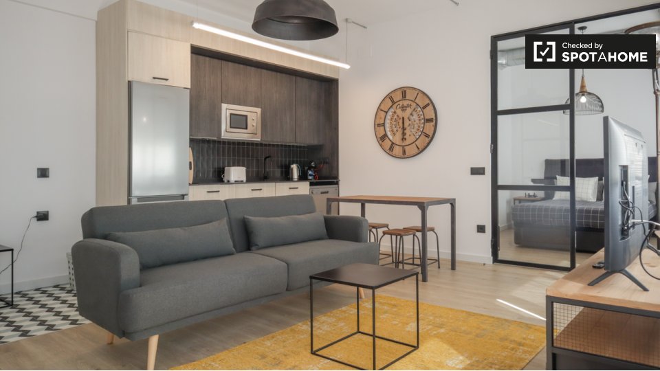 Apartment Madrid, 2 beds, 65m² — photo 1