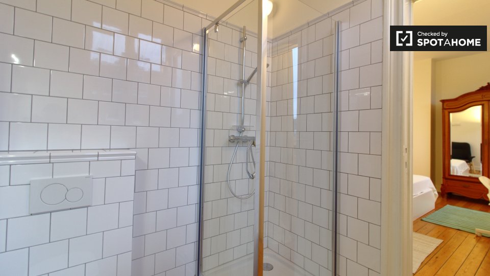 Double room Brussels, 11 beds, 750m² — photo 7